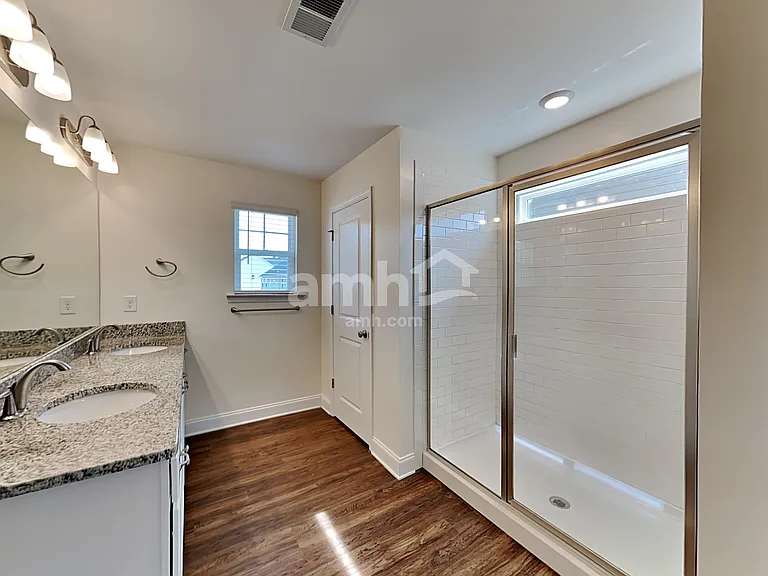 353 Macroom Ct — Photo 11