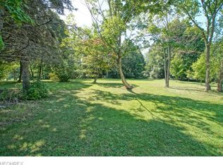 10042 Johnnycake Ridge Rd, Painesville, OH 44077