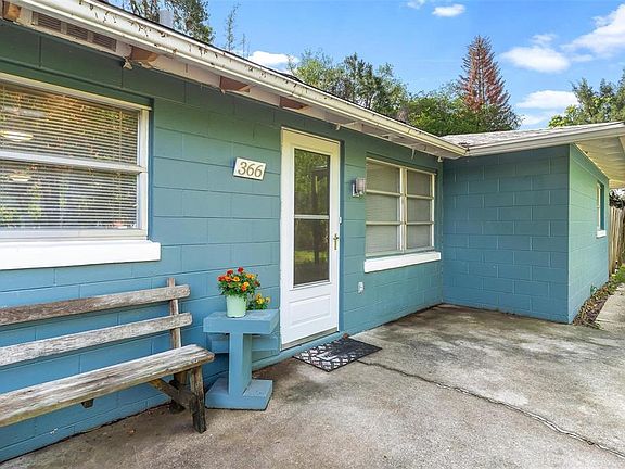 2nd image of 366 Bay Rd