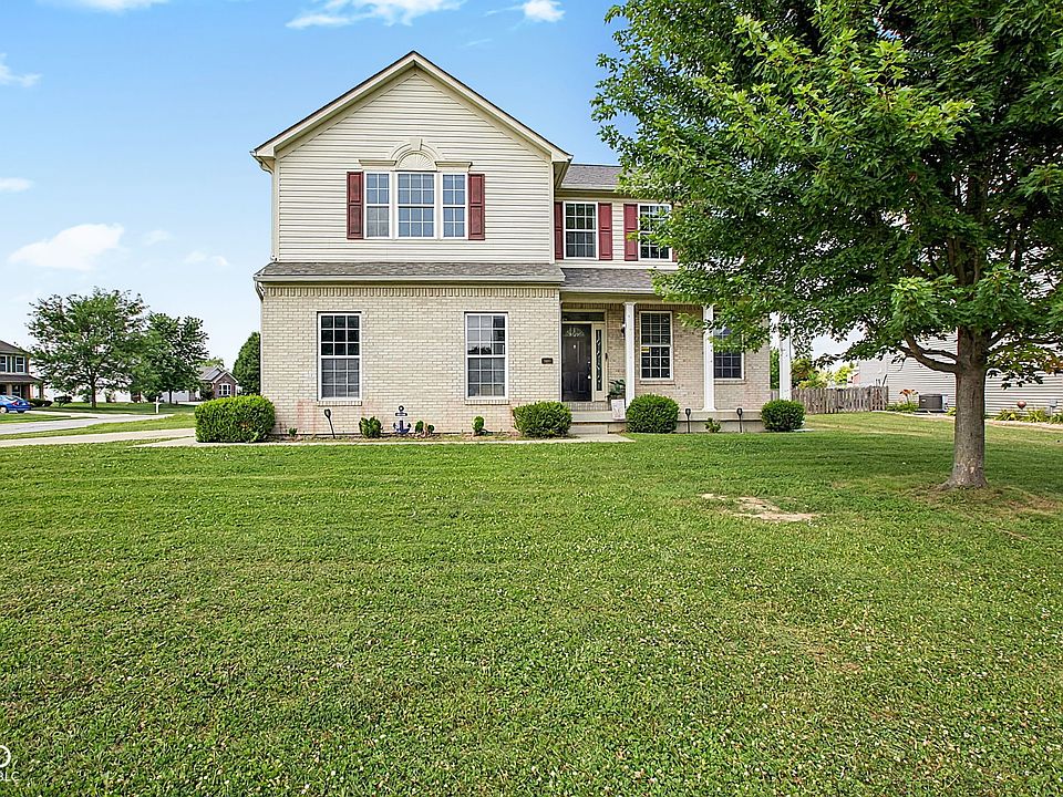 1st image of 2410 McGregor Dr
