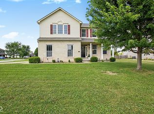 2410 McGregor Dr, Avon, IN 46123