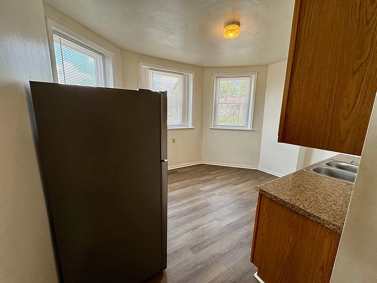 212 North Highland Avenue — Photo 28