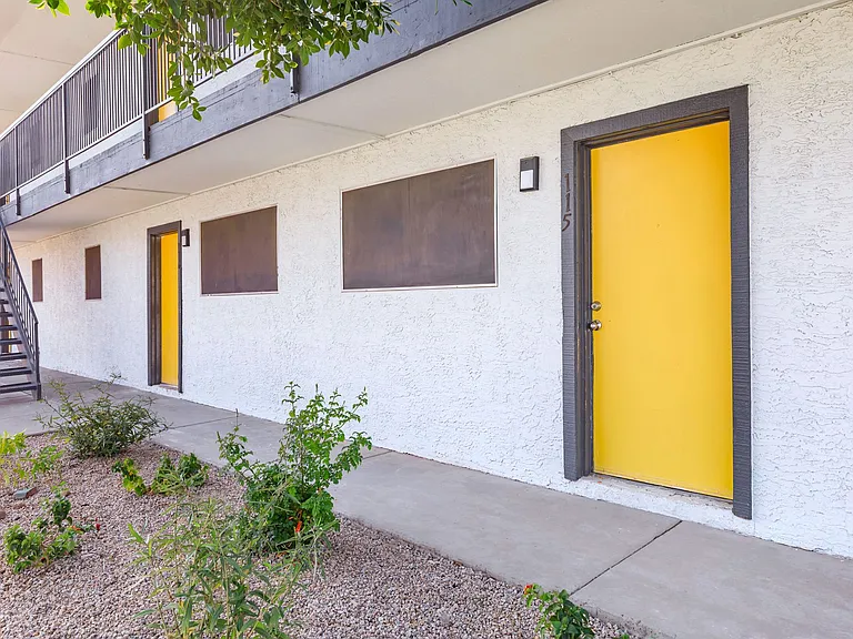 Mountain Valley Apartments — Photo 12