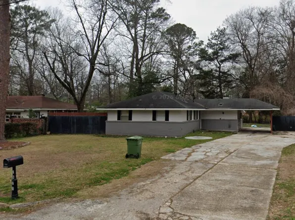 1822 Grove Hill Ln, Montgomery, AL 36106