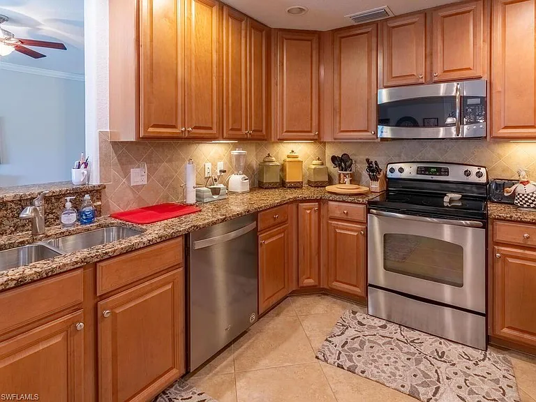 9115 Napoli Ct #101 — Photo 9
