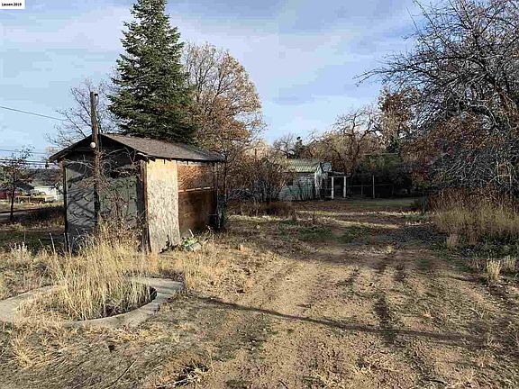 4th image of 463-965 Main St