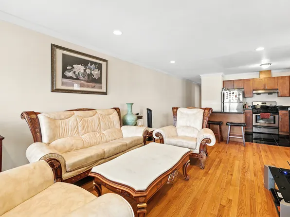 42-19 214th Place image 5 of 44