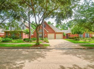 46 Grants Lake Cir, Sugar Land, TX 77479