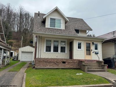 650 Locust Ave, Weston, WV, 26452