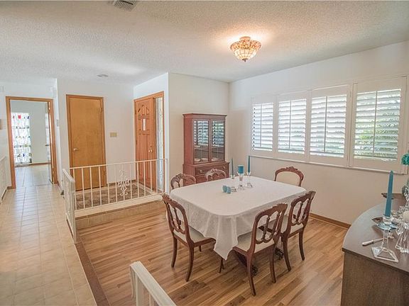 5th image of 312 Coble Dr