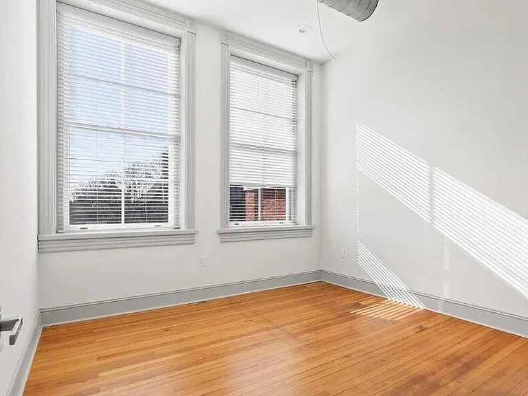 465 Church Street — Photo 8