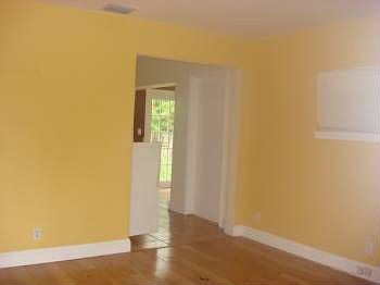 5th image of 5161 NE 3rd Ave