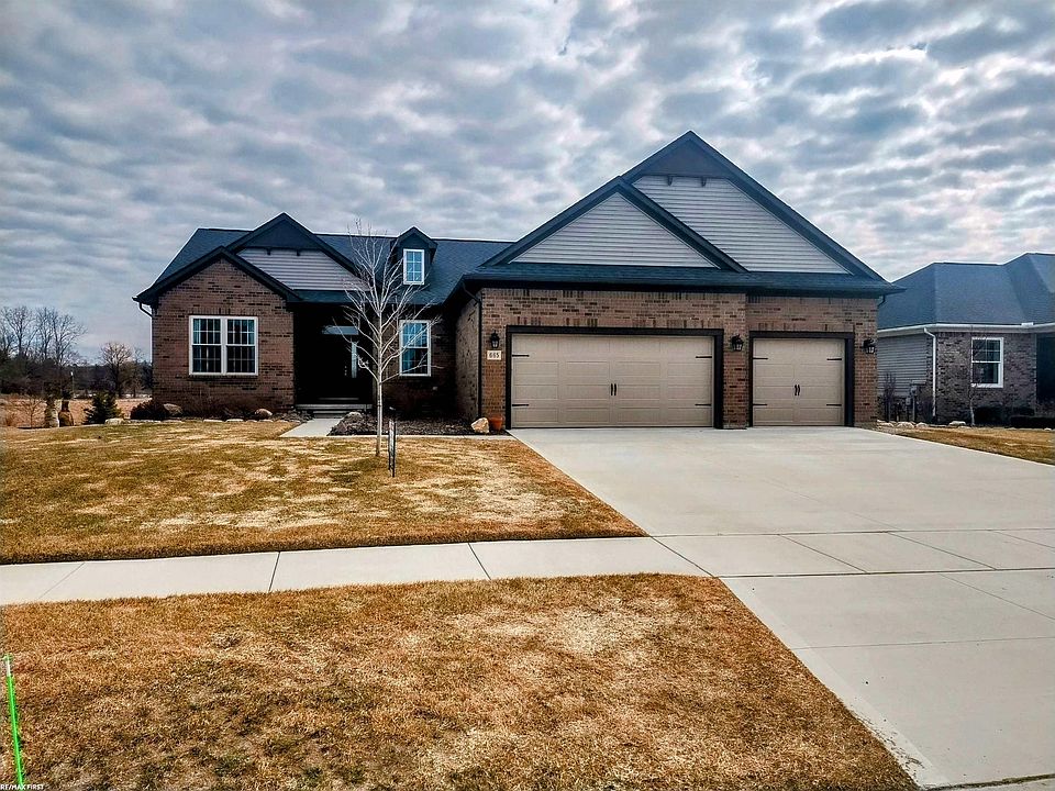 1st image of 665 Tullamore Cir