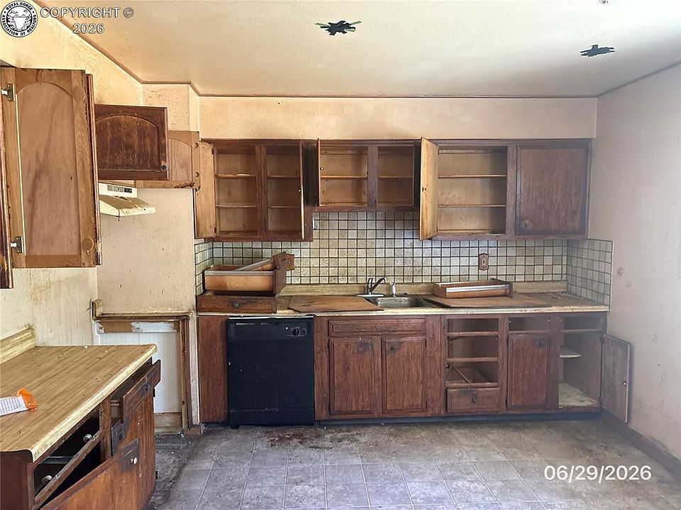 2nd image of 2226 Sumter Dr