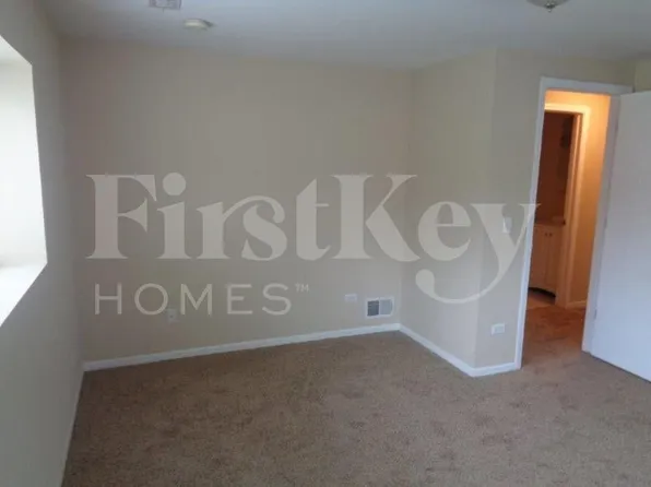 1514 Goldenrod Ter, Round Lake Beach, IL 60073