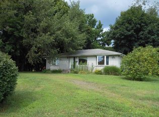 97 W 8th St, Wyoming, PA 18644