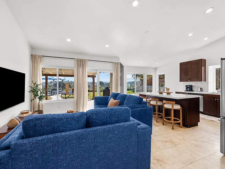 Robinwood Dr — Photo 47