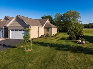 4490 Lauder Ln, Skaneateles, NY 13152