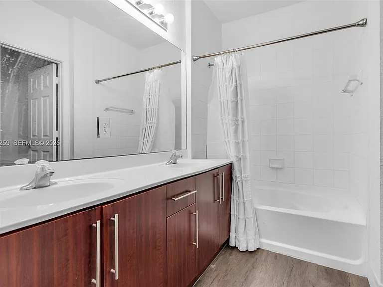 2583 SE 13th Ct — Photo 25