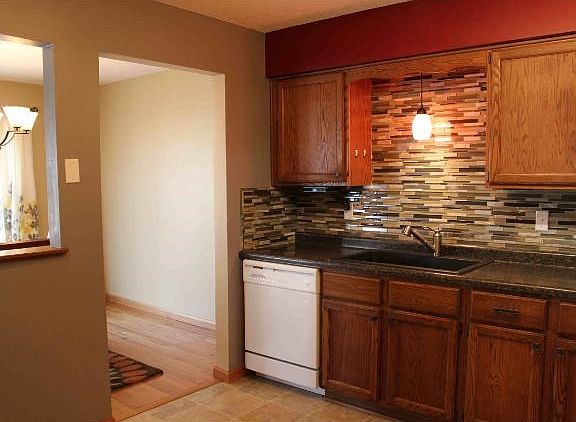 5th image of 4244 Thornhill Ln