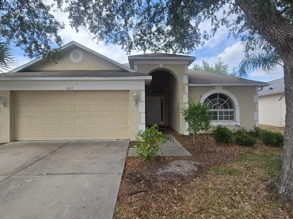 31213 Whinsenton Dr, Wesley Chapel, FL 33543