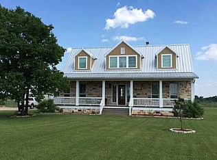 7470 Harris Ln, Bryan, TX 77808