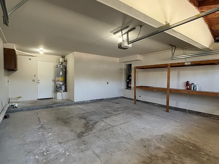 2607 Luciernaga St — Photo 15