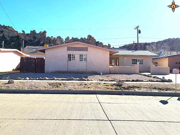 2nd image of 3306 Ciniza Dr