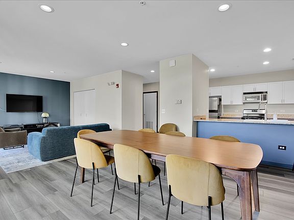 5th image of 7243 Madison St APT 211