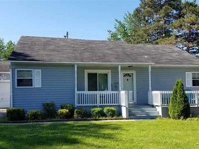 2051 Sunset Ln, Saginaw, MI, 48604