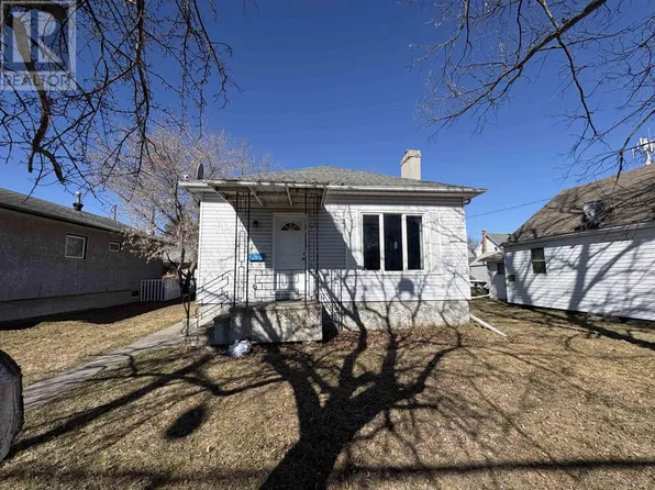 605 Crowe Ave, Fort Frances, ON P9A 2L5