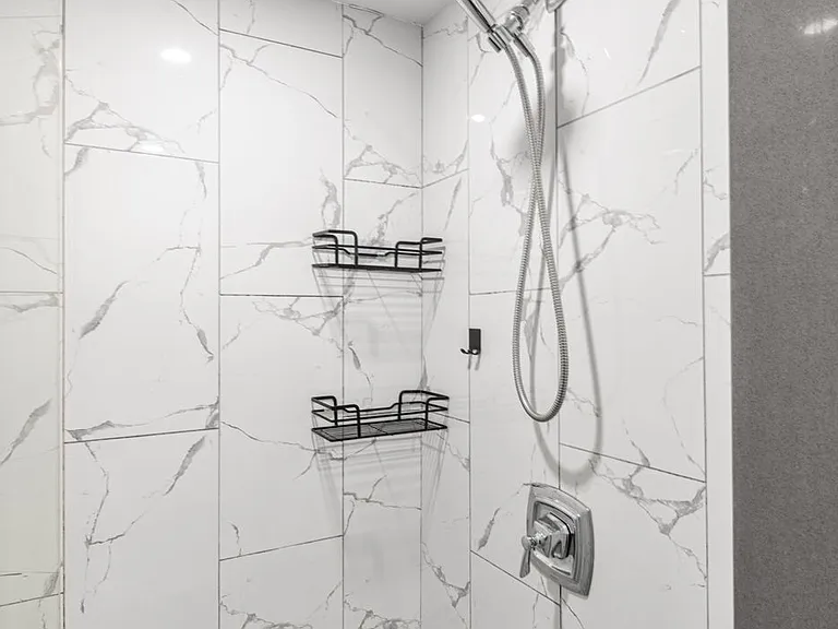 3 Hearson St #BASEMENT — Photo 31