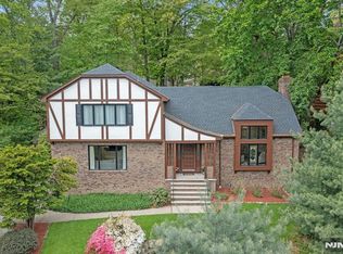 610 N Monroe St, Ridgewood, NJ 07450
