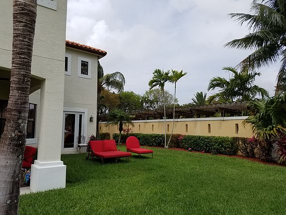 5th image of 4217 Artesa Dr