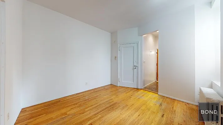 Rented by Bond New York | media 6