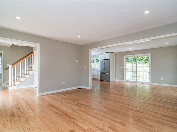 4th image of 41 Martin Rd