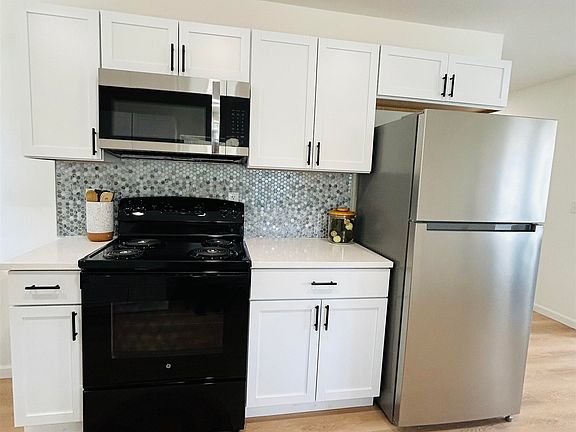 5th image of 1624 E Morris St