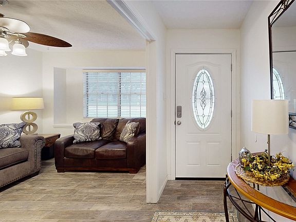 3rd image of 2400 Barak Ln