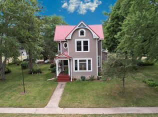 615 Main St, Elgin, IA 52141