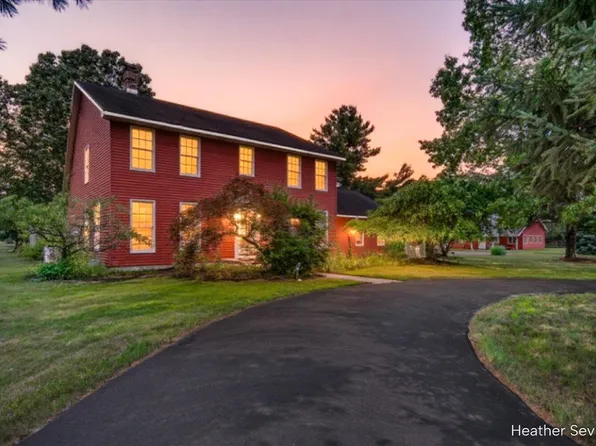 3274 Patterson Rd, Wayland, MI 49348