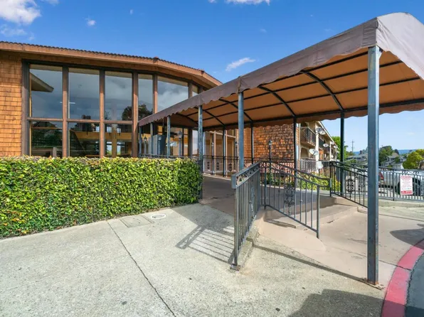 375 Clifford Ave APT 312, Watsonville, CA 95076