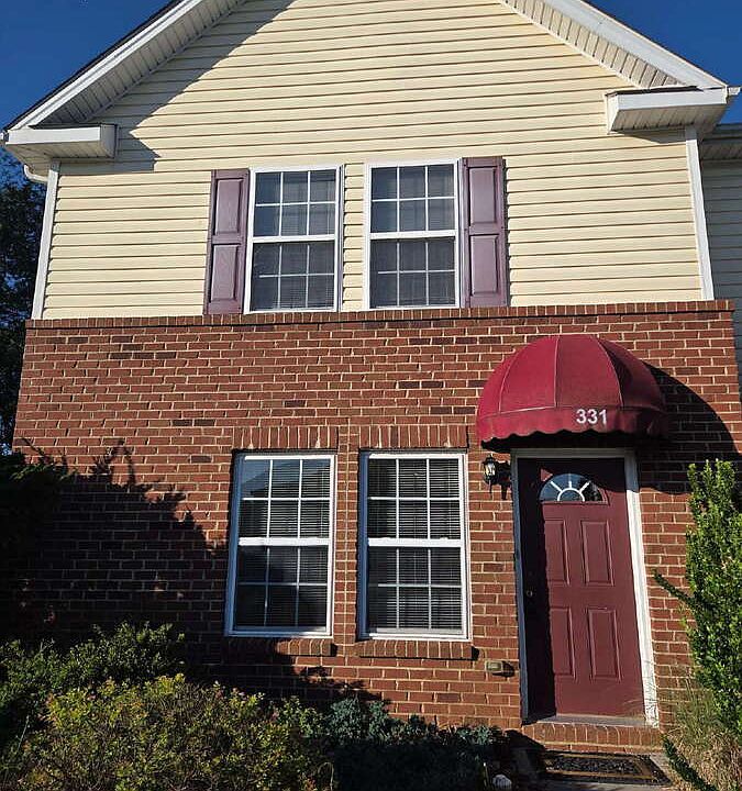 1st image of 331 Emerson Ln