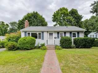 16 Bates Park Ave, Beverly, MA 01915