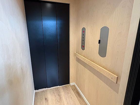 Elevator Main