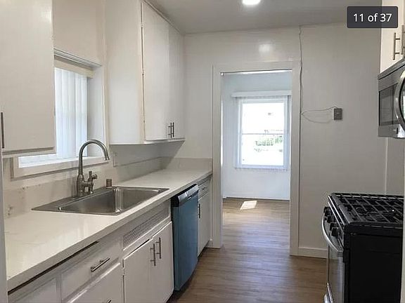 5th image of 2198 Pacific Ave