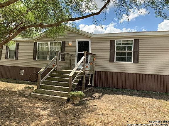 3rd image of 226 Castin Ln