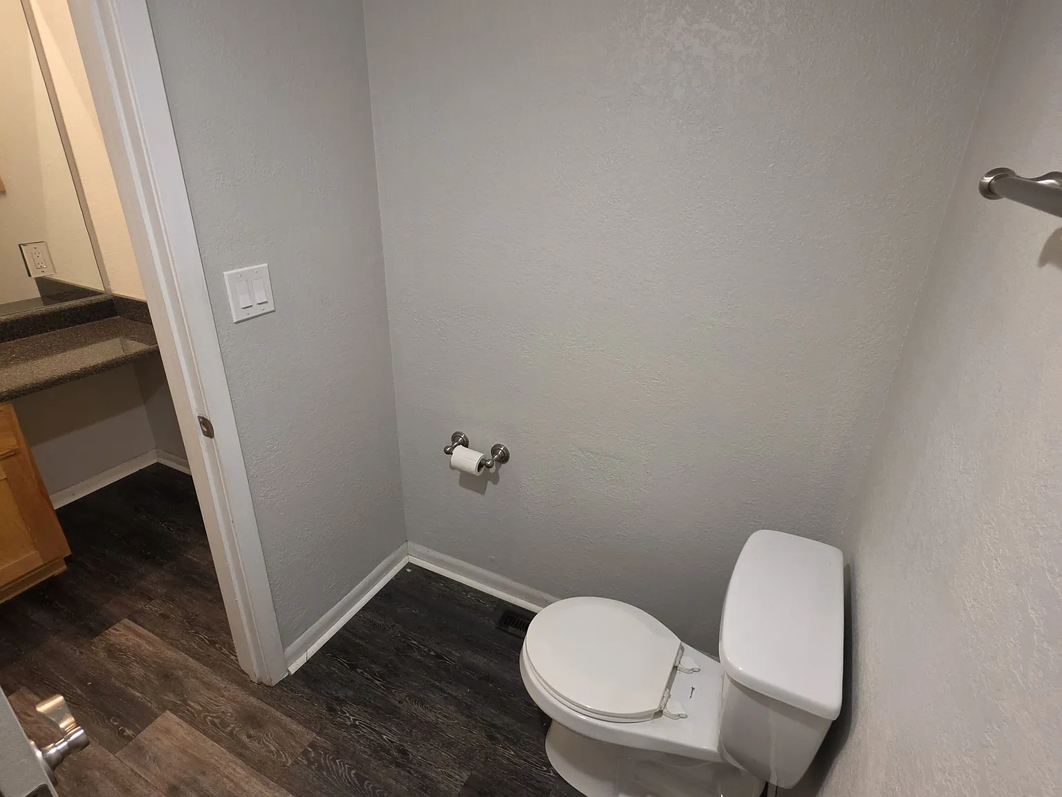 1 bed, 800 sqft, $1,000 — Photo 4