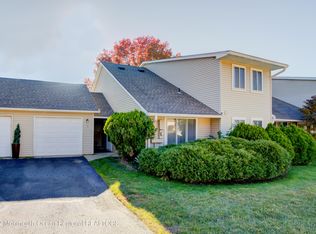 1 Sutton Dr, Brick, NJ 08724