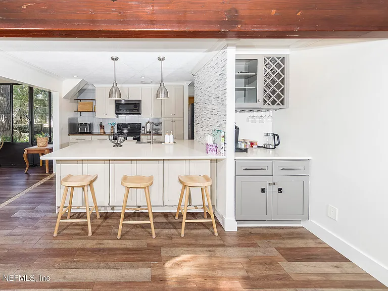 506 Cali Dr — Photo 15