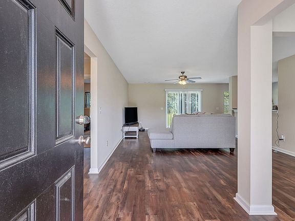 3rd image of 58 Creekside Dr NW